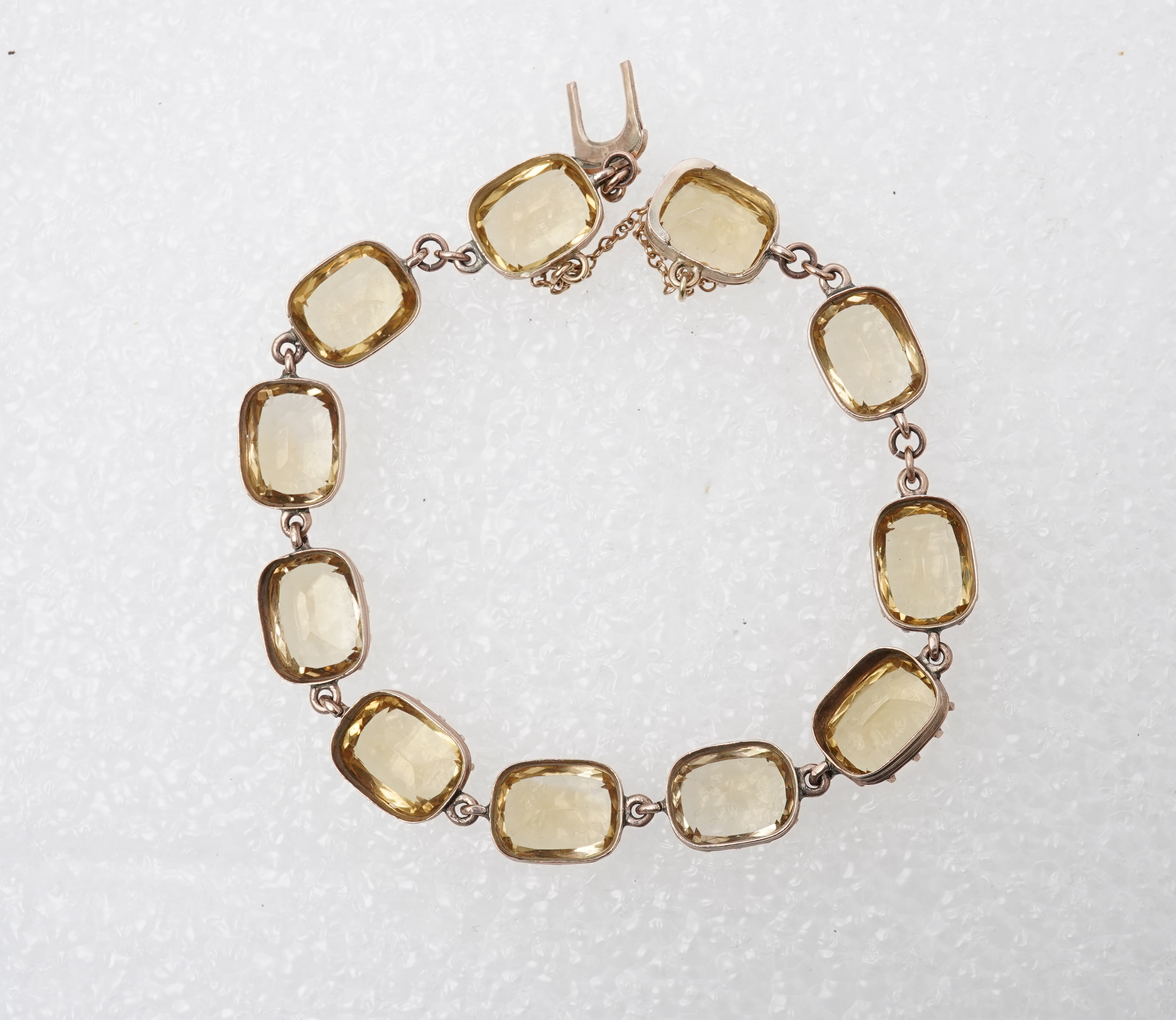 A Victorian citrine bracelet, 19th century